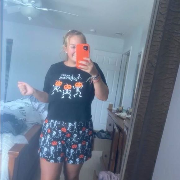 Halloween theme PJ set. - Picture 8 of 15